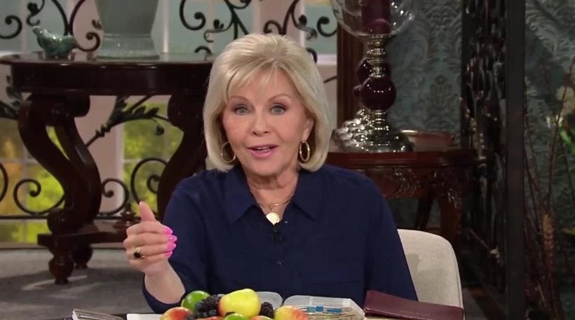 Σύμβουλος του Τραμπ είπε «πιστέψετε στο Θεό και μην κάνετε εμβόλια» και έπεσαν να την… φάνε (βίντεο)